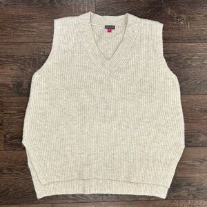 🦋 Vince Camuto beige sweater vest, extra-large